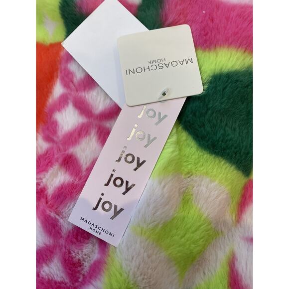 Magaschoni Multicolor Abstract Throw Blanket NWT Christmas Green Pink - Picture 2 of 3